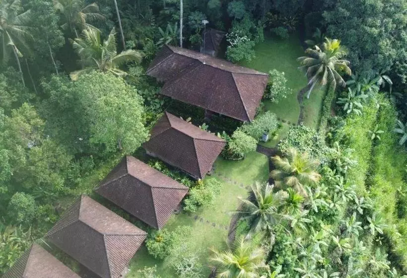 ホテル Geriasemalung