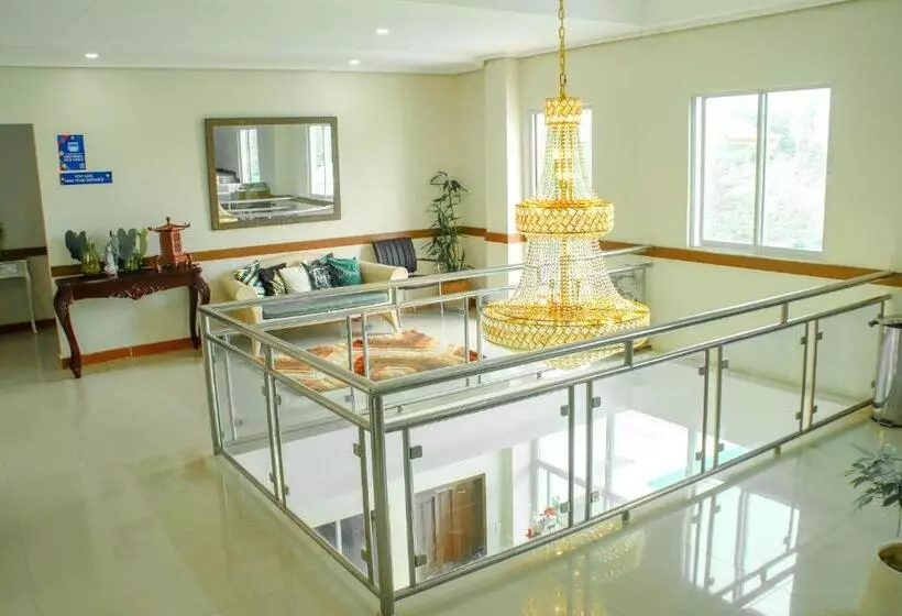 Jjs Hotel And Resort