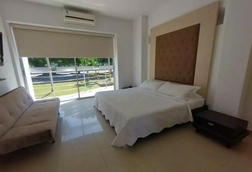 ホテル Monasterio Resort