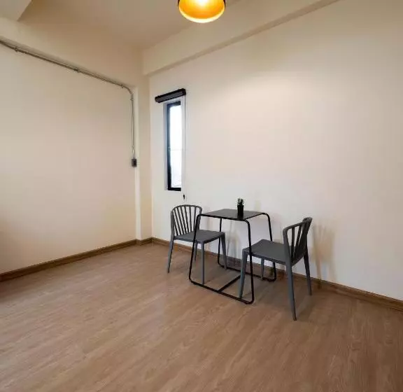 Hotelli Moonlight Cafe And