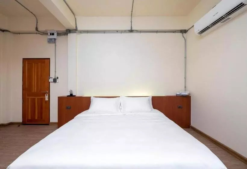 Hotelli Moonlight Cafe And