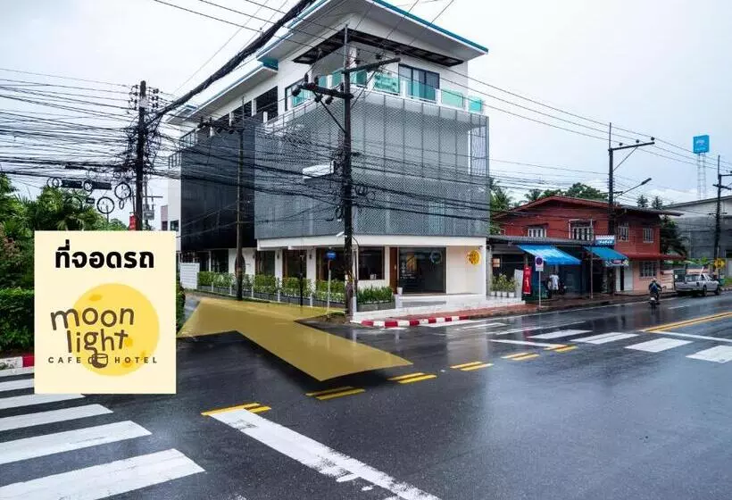 Hotelli Moonlight Cafe And