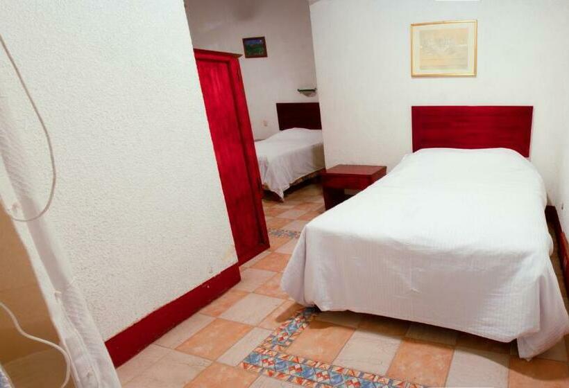 هتل Nueva Antequera