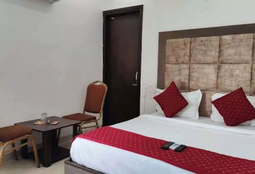 Hotelli Royal Regency