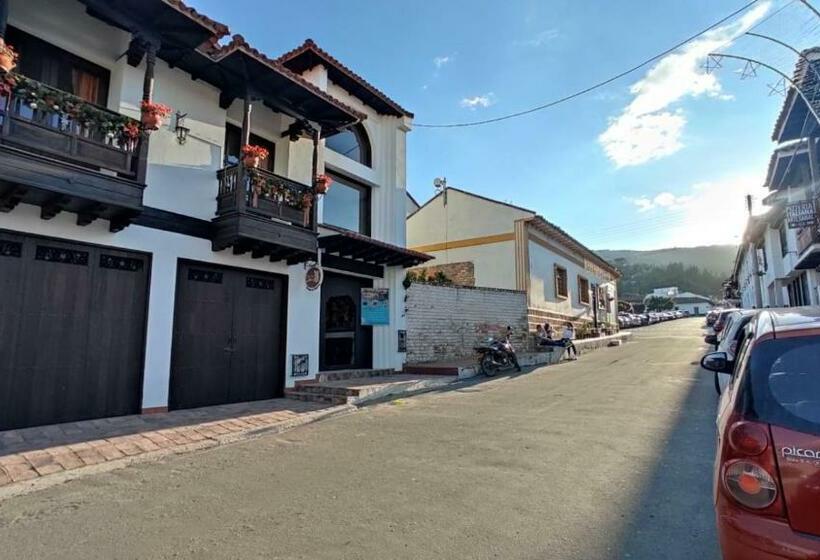 هتل San Gabriel Hospedería