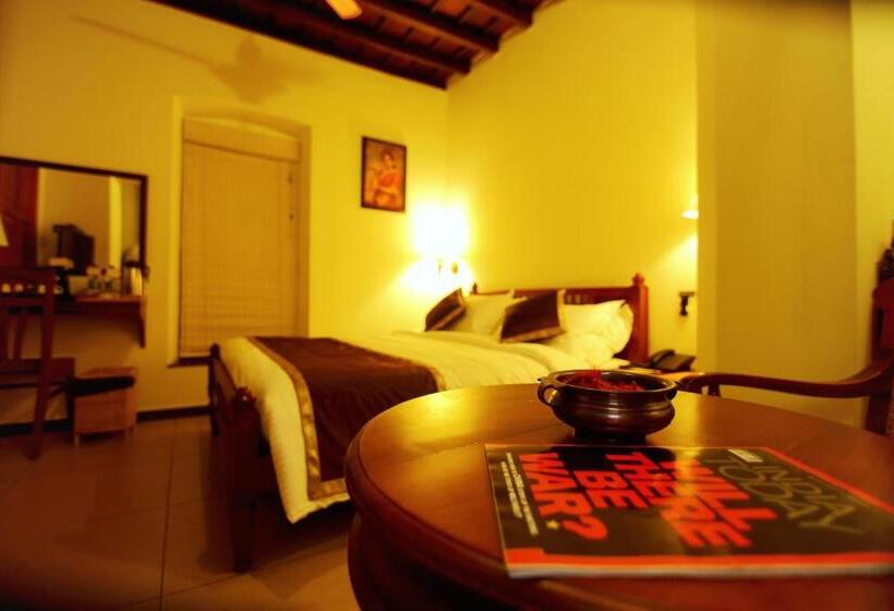 בית מלון כפרי The Hillway Heritage