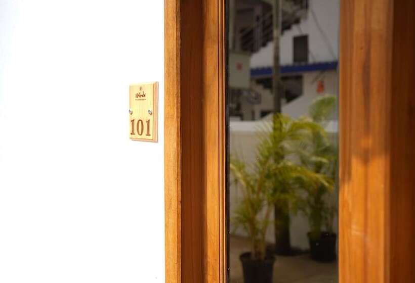 호텔 The Verda De Miranda Resort Morjim North Goa