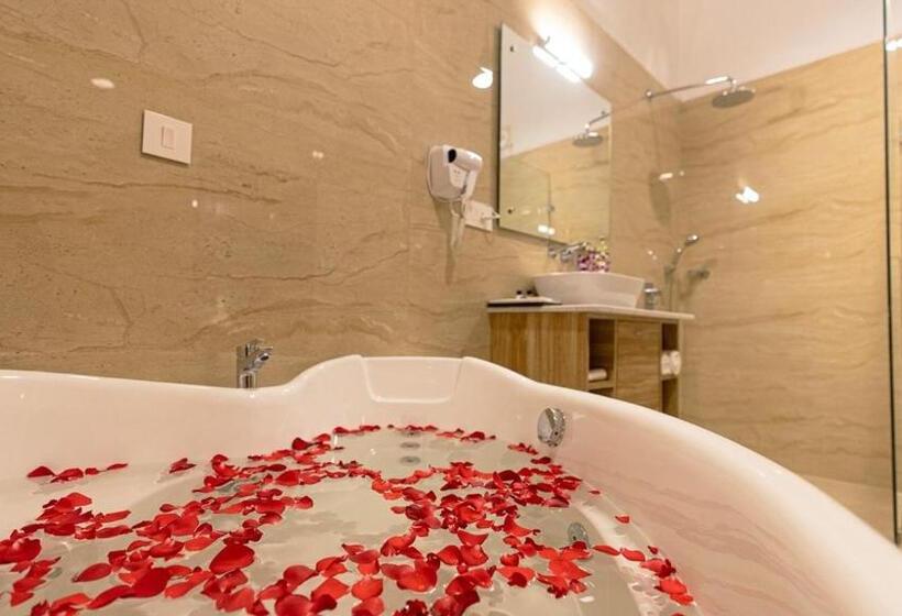 호텔 The Verda De Miranda Resort Morjim North Goa