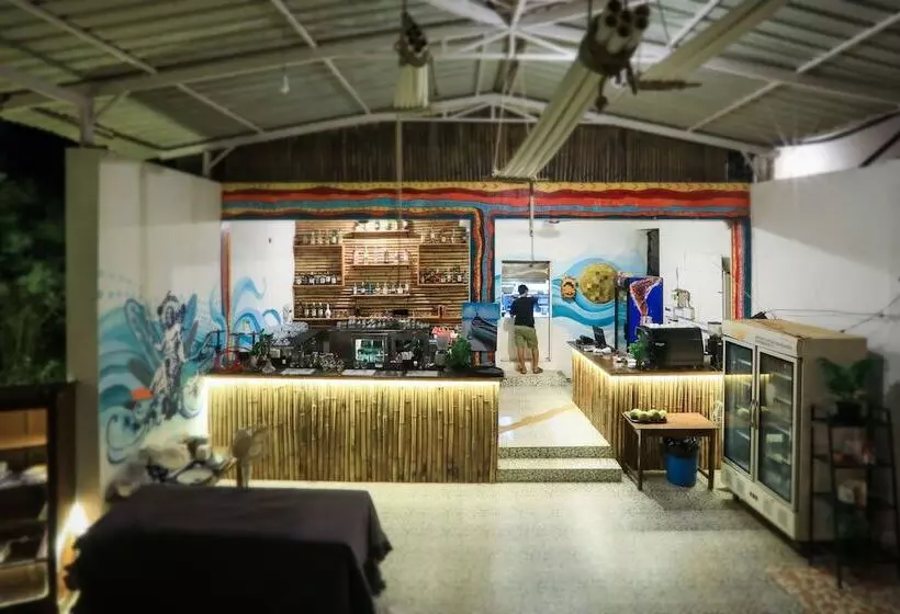 Hotelli Woodpegger By The Beach, Mandrem