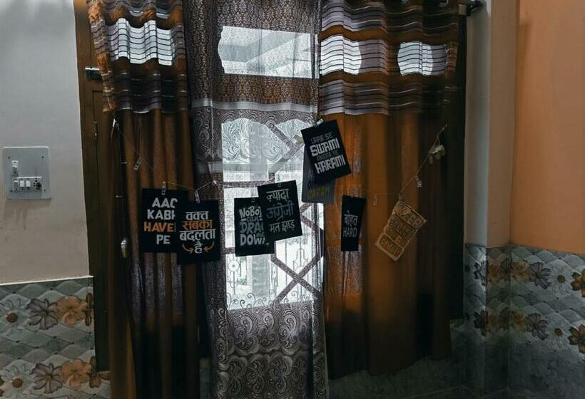 פנסיון Dog N Hill