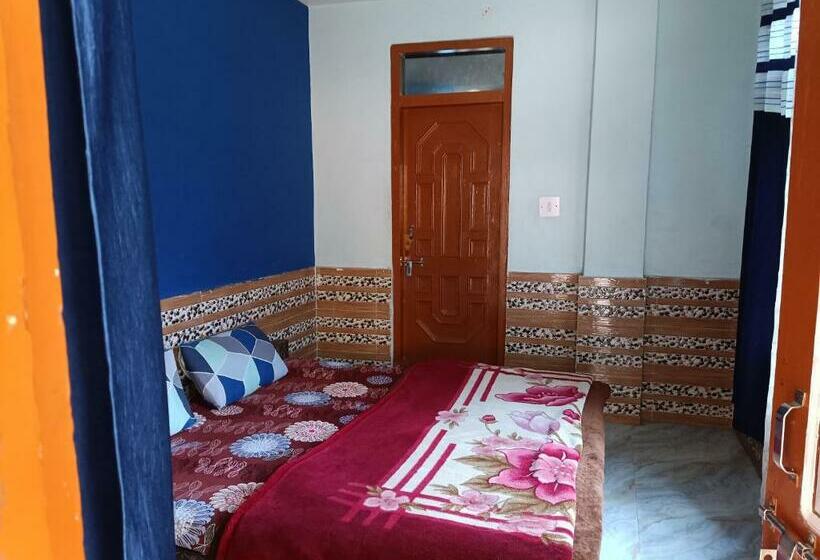 פנסיון Dog N Hill