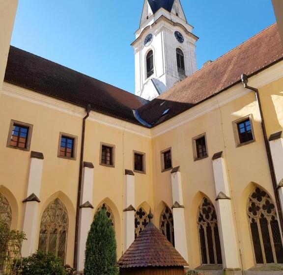 Panzió Modrá Růže Třeboň