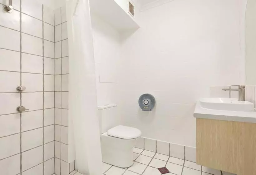Abode Mooloolaba, Backpackers & Motel Rooms