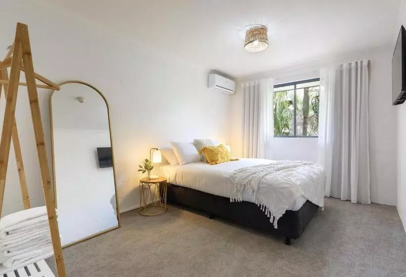Abode Mooloolaba, Backpackers & Motel Rooms