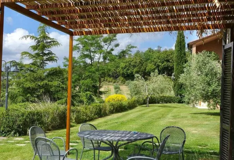 Apartments In Residence With Swimming Pool In Riparbella