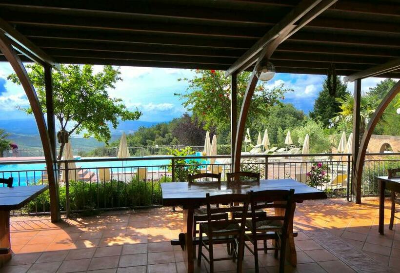 Apartments In Residence With Swimming Pool In Riparbella