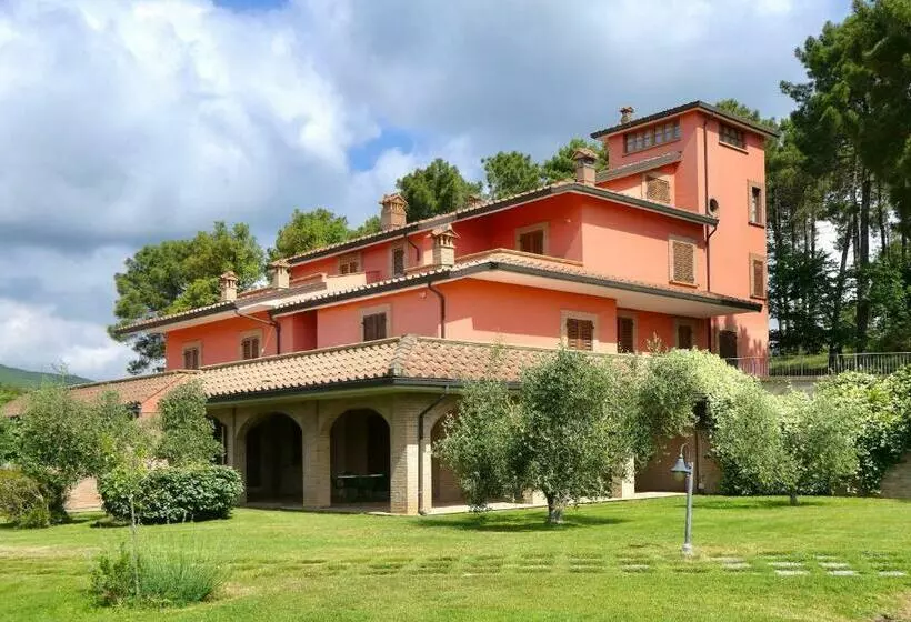 Apartments In Residence With Swimming Pool In Riparbella