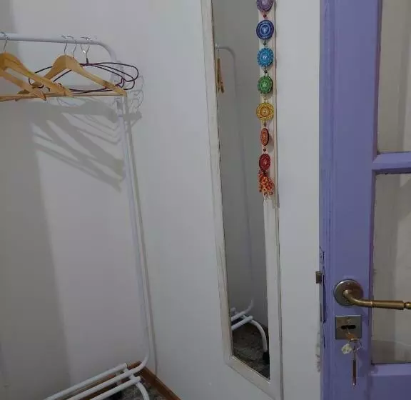 تختخواب و صبحانه Aristobulo