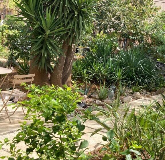 مبيت وإفطار La Villa Des Amandiers