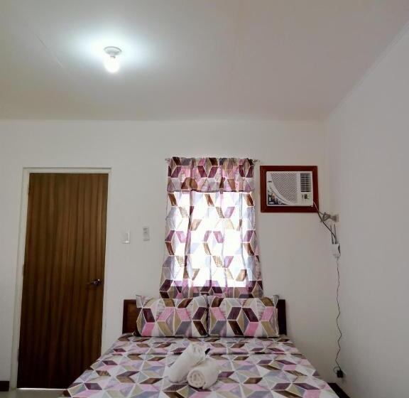 호텔 __aplaridel Inn Suites__