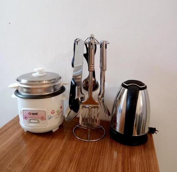 호텔 __aplaridel Inn Suites__