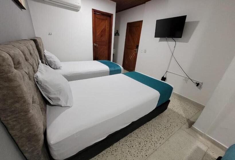 בית מלון כפרי Med Suites 94