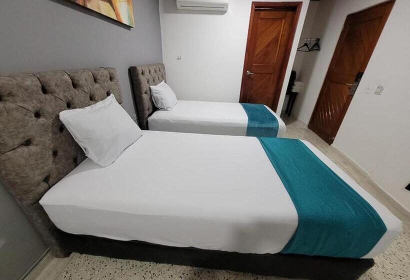 בית מלון כפרי Med Suites 94