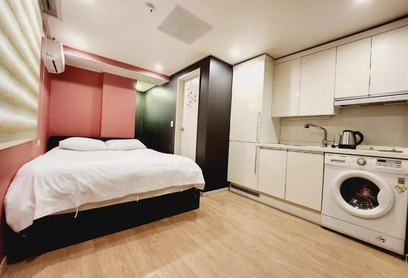 هتل Olive Hostel R