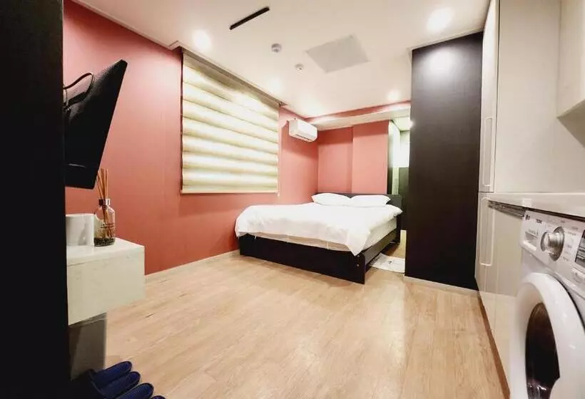 هتل Olive Hostel R