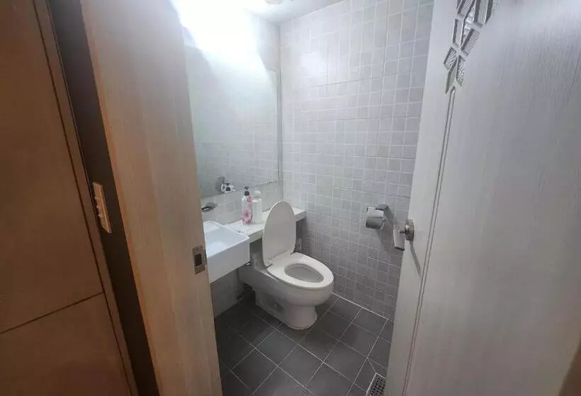 هتل Olive Hostel R