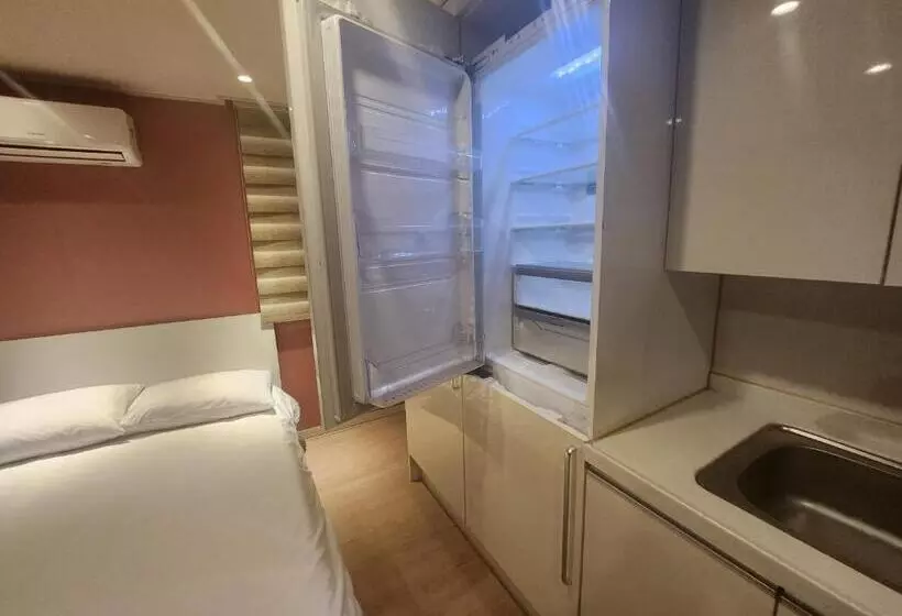هتل Olive Hostel R