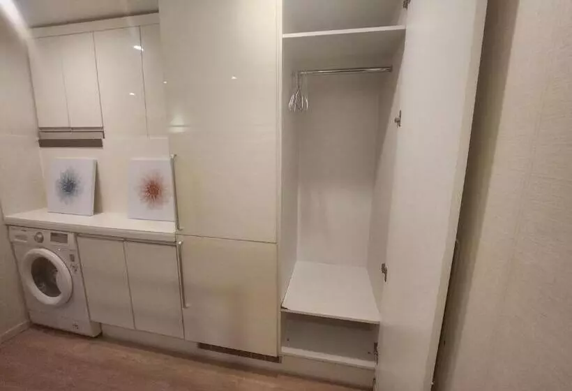 هتل Olive Hostel R