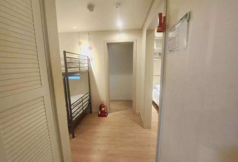 هتل Olive Hostel R