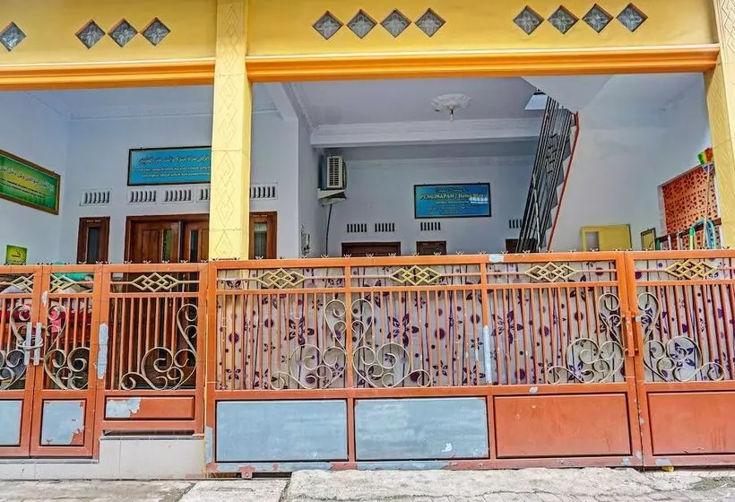 ホテル Oyo 91928 Noril Haromain Homestay Syariah