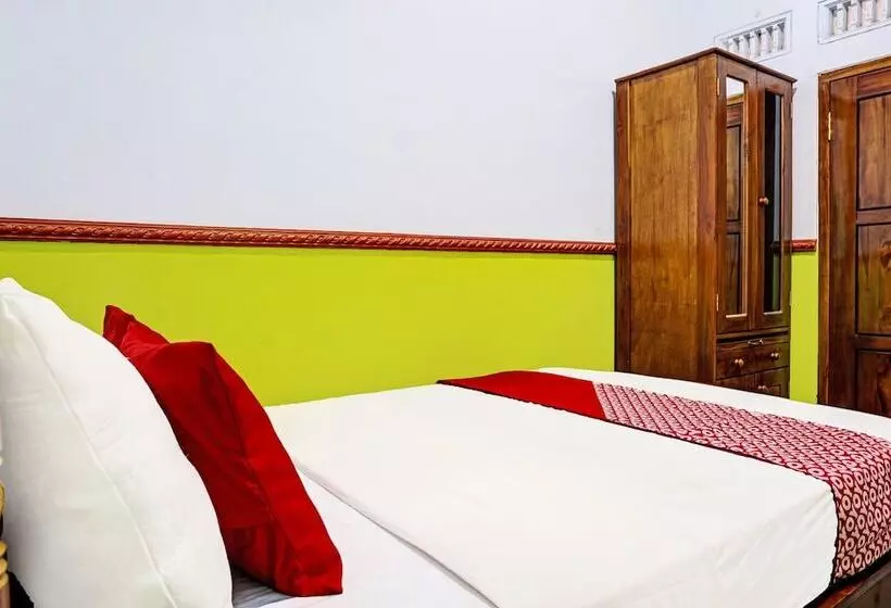 ホテル Oyo 91928 Noril Haromain Homestay Syariah