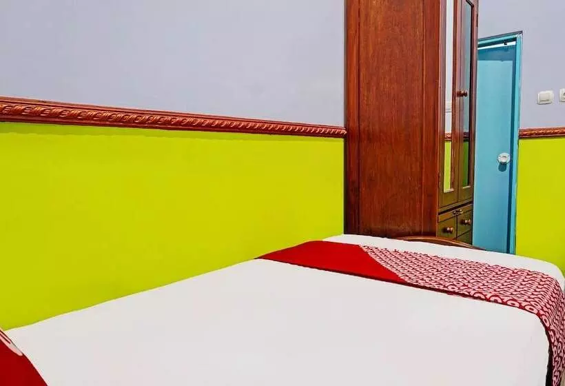 ホテル Oyo 91928 Noril Haromain Homestay Syariah