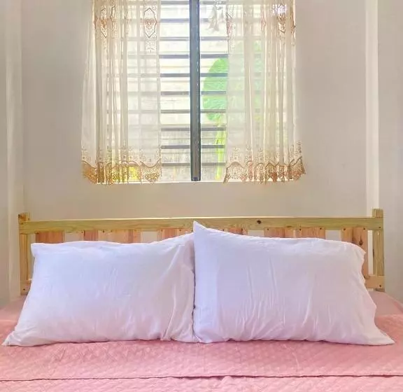 ペンション Balai Lawaan Cozy Homestay