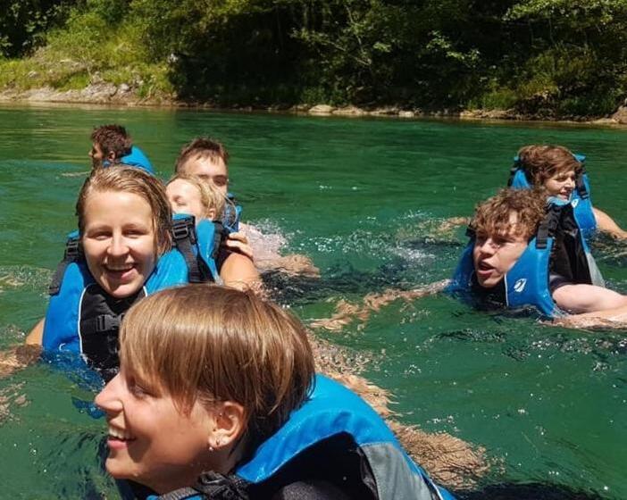 استراحتگاه Forest Lodges