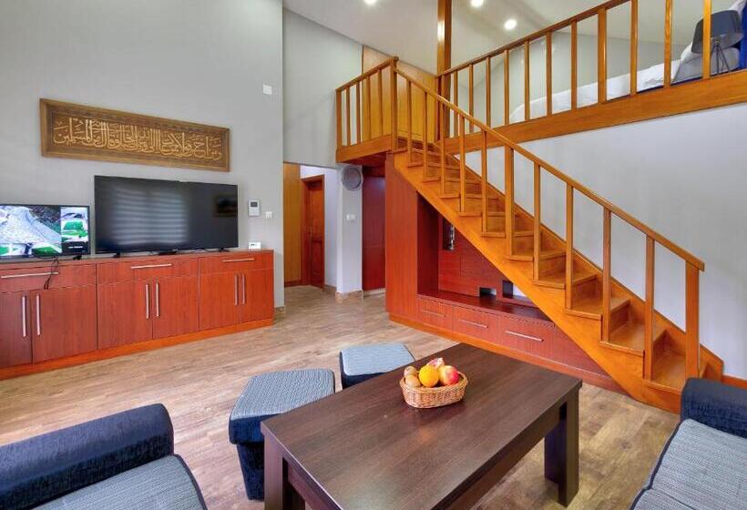 استراحتگاه Forest Lodges