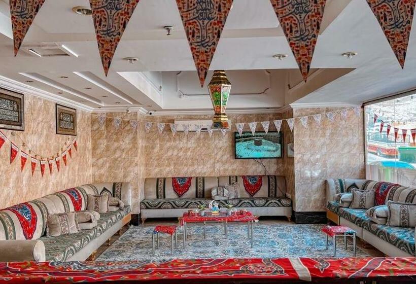 فندق دار دمون