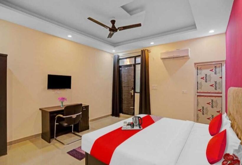 هتل Flagship Heaven