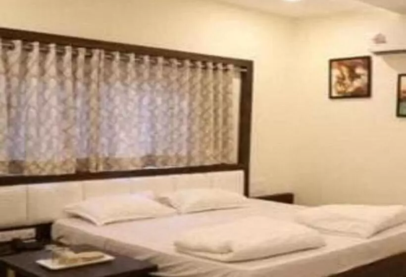 Hotel Gopal, Khargone