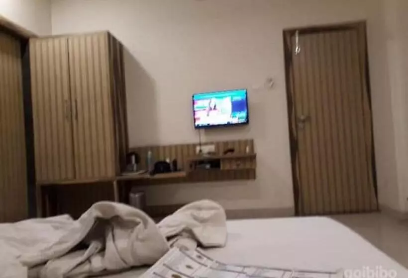 Hotel Gopal, Khargone