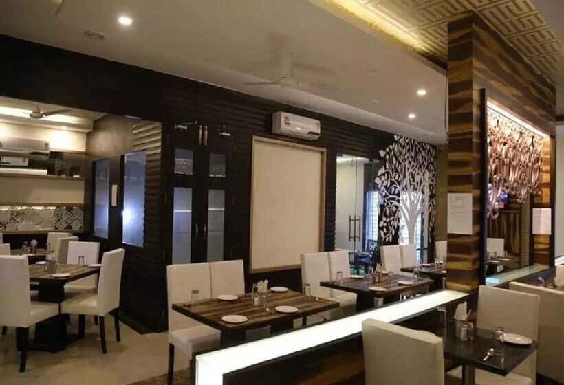 Hotel Gopal, Khargone