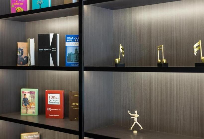 Otel Jiuzhaigou Cloudy