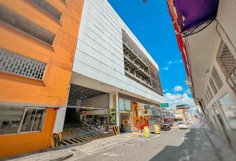 Hotel Monarca Armenia