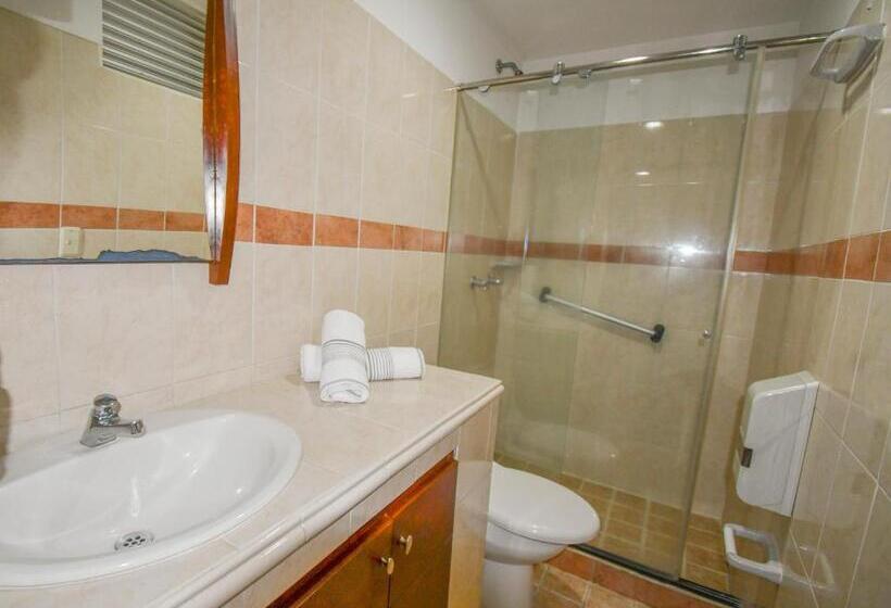 Hotel Monarca Armenia