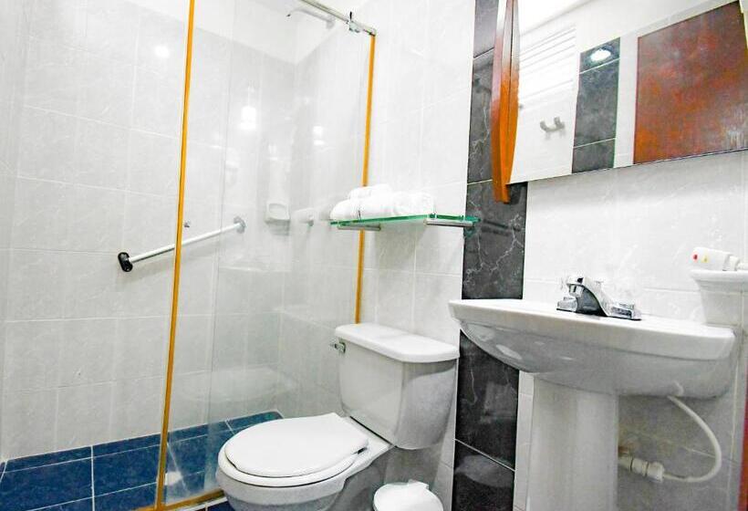 Hotel Monarca Armenia