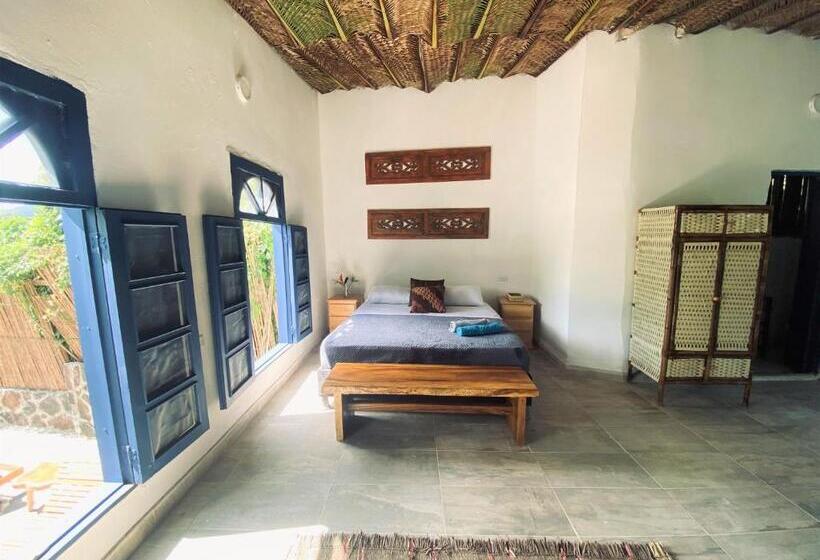 هتل Renasci Palomino