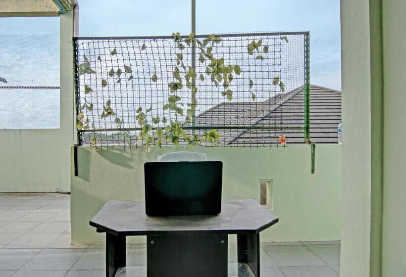 فندق Spot On 91918 Najla Guest House Syariah